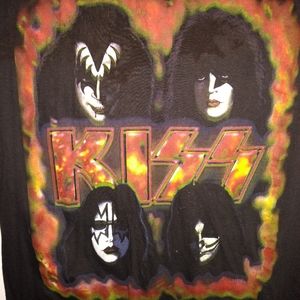 Kiss 1996 tour shirt.